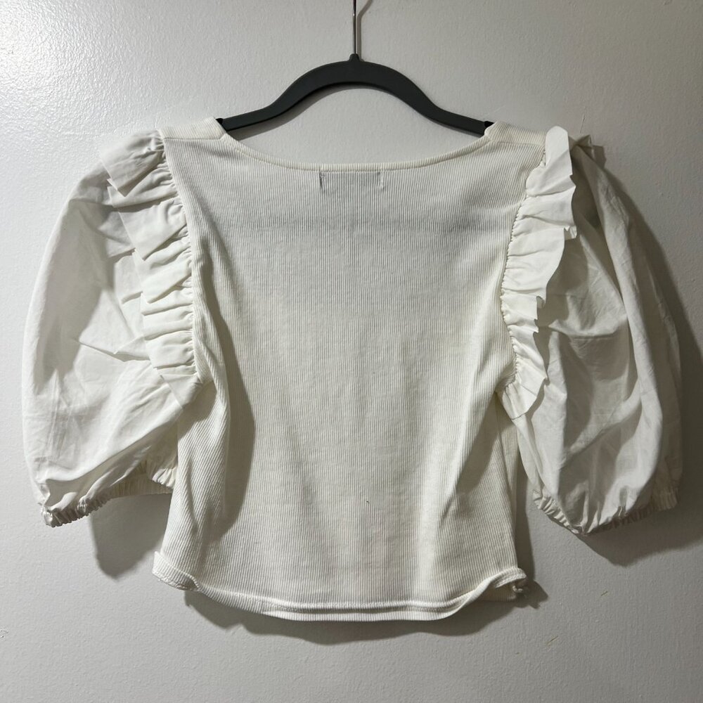 π€β¨ On Twelfth White Puffy Sleeve Top β Size L π€β¨ - Picture 8 of 8